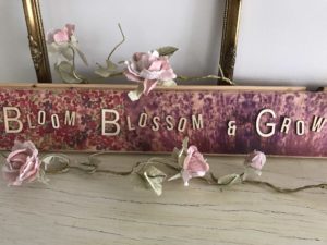 finished DIY decoupage sign