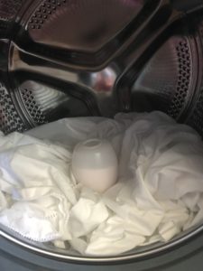 white tablecloth, dylon dye, how to dye fabric