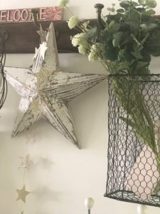 decortive coat hooks used for wall hanging decor ideas, star, paper garland