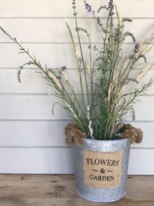 dried flowers used for dried flower crafts in zinc bucket