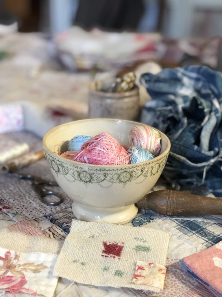 how to darn a hole using vintage threads in spongeware bowl