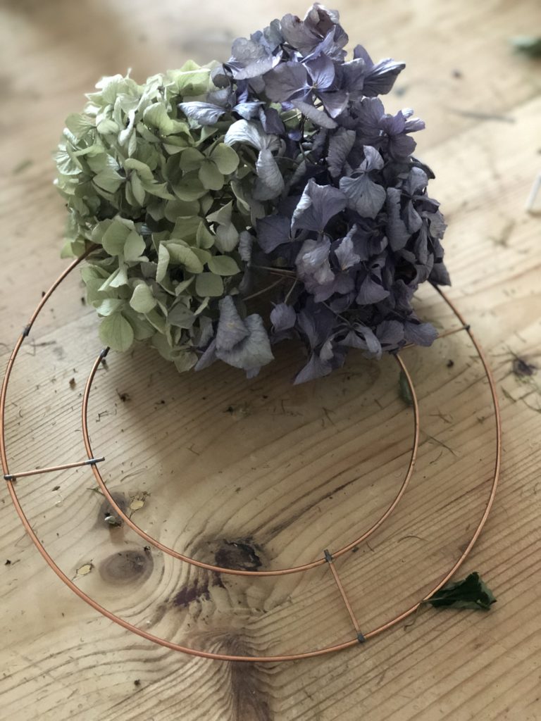 preparing hydrangeas for wreath making