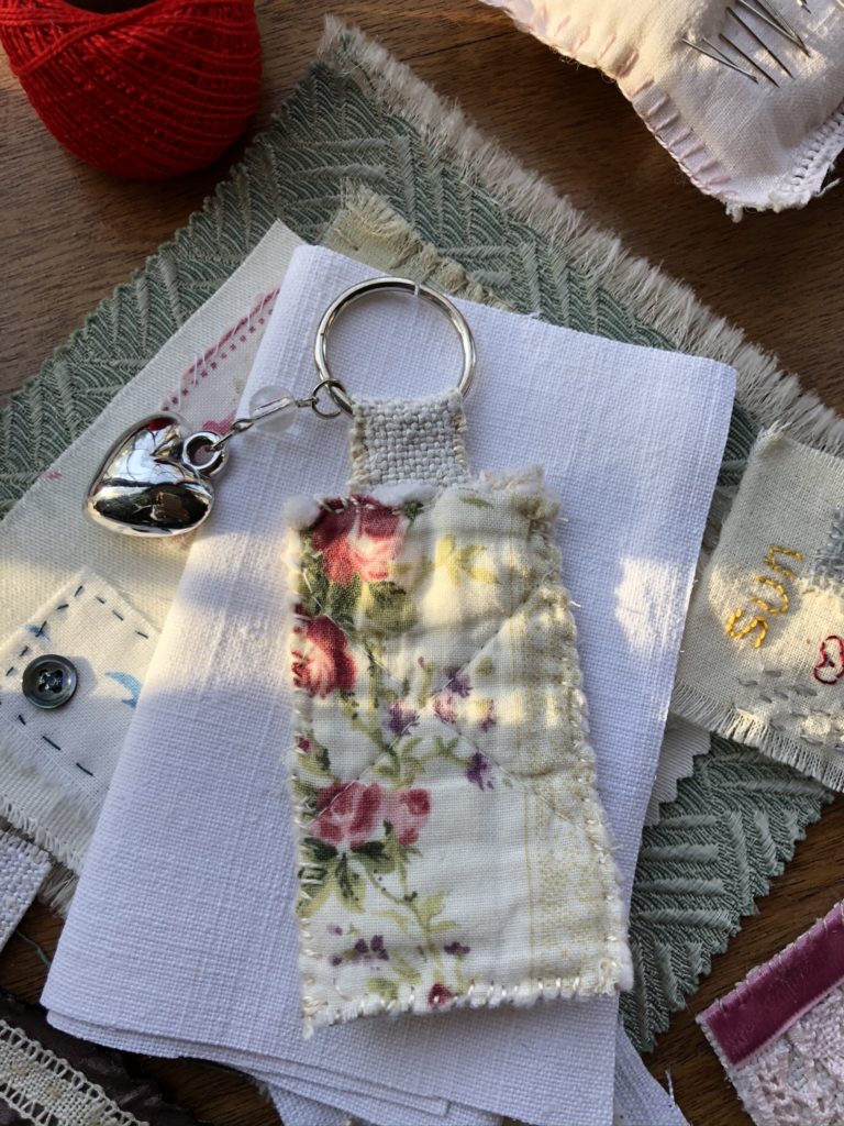 how to make a fabric keyring