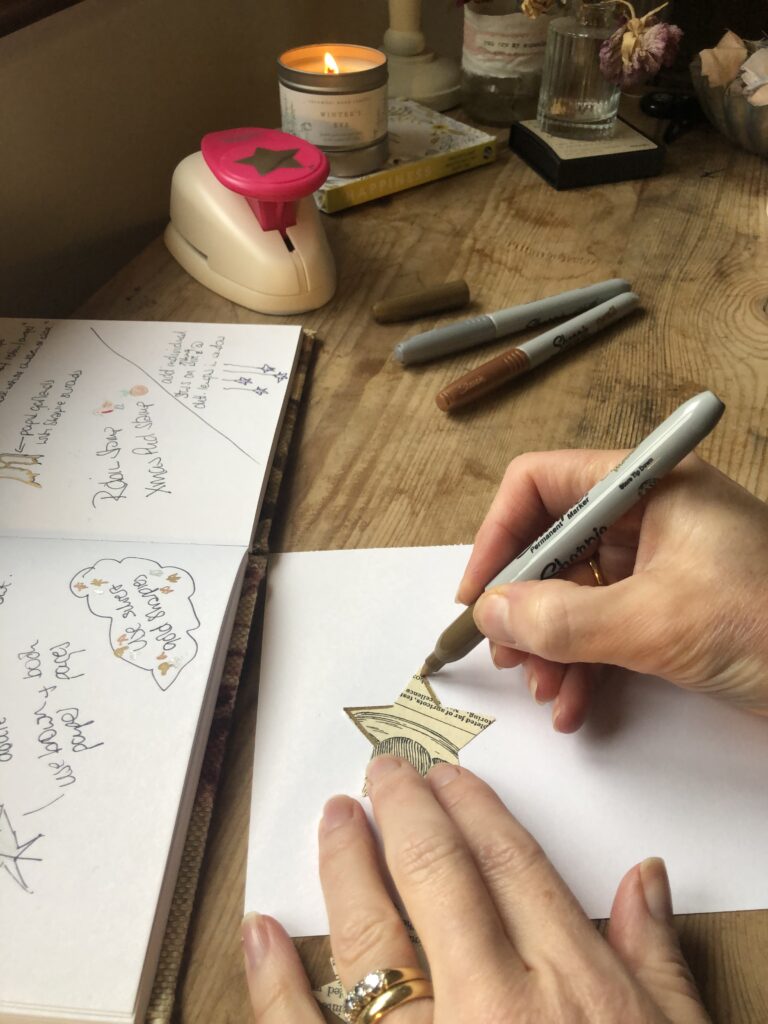 drawing gold rim around paper star