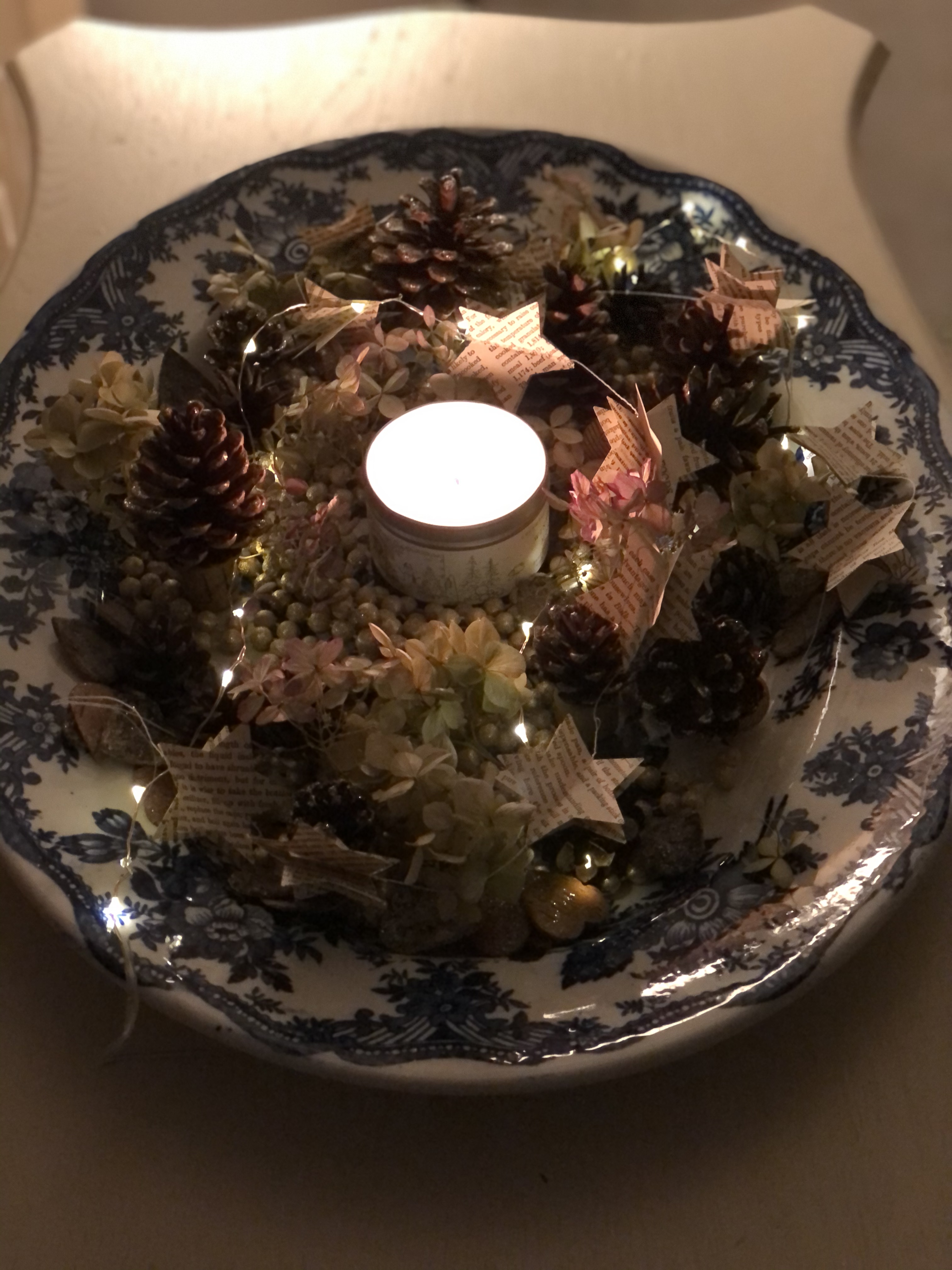 making a homespun winter table centrepiece